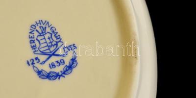 Herendi Viktória mintás hamutálka, kézzel festett, jelzett, kis lepattanással, 13×9 cm