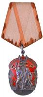 Szovjetunió ~1950-1960. Becsület Érdemrend jelzetlen zománcozott Ag kitüntetés mellszalagon, hátoldalán sorszám (50x33mm) T:2 fo. szalag Soviet Union ~1950-1960. Order of the Badge of Honor unmarked enamelled Ag decoration with ribbon, numbered on its back (50x33mm) C:XF spots on ribbon