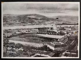 Budapestről készült festmények, rajzok, metszetek fotómásolatai 2 db albumba ragasztva, 78 db, 8×10,...