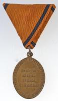 1908. Cs. és Kir. báró Drathschmidt nevét viselő 101. gyalogezred - Emlékül az ezred 25 éves fennállásának / 1883-1908 réz emlékérem mellszalagon, rajta J. ZIMBLER WIEN VII gyártói jelzéssel (30x43mm) T:2 Hungary 1908. 25th Anniversary of the 101st Infantry Regiment / 1883-1908 copper commemorative medal on ribbon with J. ZIMBLER WIEN VII makers mark (30x43mm) C:XF