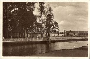 10 db RÉGI magyar városképes lap, köztük Balatonlelle, Sopron, Kisbér, Sátoraljaújhely / 10 pre-1945...