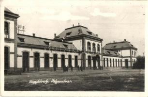 Nagykároly, Carei; vasútállomás / Bahnhof / railway station. photo