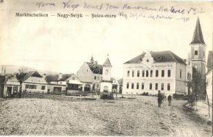 Nagyselyk, Marktschelken, Seica Mare; Fő tér, Ágostai hitvallású evangélikus népiskola, Rusnyák Antal üzlete. Jos. Briegel fényképezte / main square, school, shop + 75/96 Kan. Batt. Nr. 7. Budapest