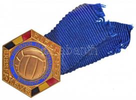 Belgium 1953. U18-as labdarúgó-Európa-bajnokság zománcozott fém jelvény kis szalaggal (34x30mm) T:2 Belgium 1953. FIFA Youth Tournament Under-18 enamelled metal badge with small ribbon (34x30mm) C:XF