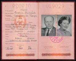 1957 Fényképes magyar útlevél jugoszláv állampolgárok részére, Rákosi-címeres lapokkal