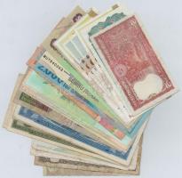 27db-os vegyes bankjegy tétel, közte Jamaika, Brazília, Szlovénia, Svédország, Zambia, Belgium, Kuba...