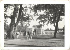 1933 Debrecen, Nagyerdei városi fürdő. Liener foto (EK)