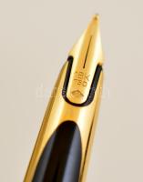 cca 1970 Waterman golyós- és töltőtoll 18K arany heggyel, patronnal, díszdobozban