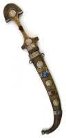 Díszes keleti tőr, fém hüvellyel, szintetikus kő berakásokkal, pengehossz: 16 cm, teljes hossz: 31,5...