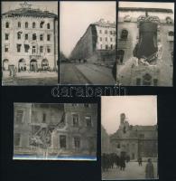 1956 Forradalom Budapest utcáin (Nagy körút, Rákúczi út Szent Rókus kápolna..stb), rajta tankokkal, ...