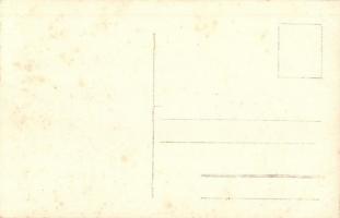 Osztrák-Magyar Haditengerészet matrózai beemelik a muníciót a csatahajóra / K.u.K. Kriegsmarine / WW...