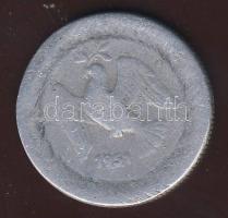 1951. 10f Alu "Magyar Népköztársaság" felirat nélkül, évszám alatt egyenes vízszintes vona...