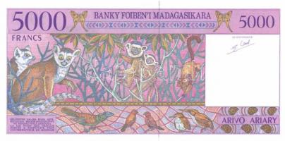 Madagaszkár 1994-1998. 500Fr, 1000Fr, 5000Fr, 2500Fr T:I