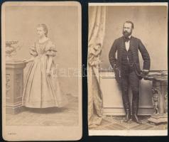 cca 1858 Simonyi pesti fényirdájából 2 db vizitkártya méretű, vintage fotó, az egyik jelzett, 10x6 cm