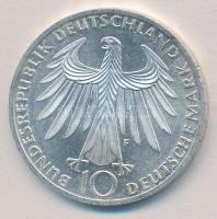 NSZK 1972F 10M Ag "Müncheni Olimpia - Térdelő atléták" T:1-,2 
FRG 1972F 10 Mark Ag "...