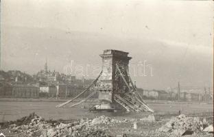 cca 1945 A felrobbantott Lánchíd és a felépített Kossuth-híd, 3 db vintage diapozitív felvétel Fekete György (1904-1990) budapesti fényképész hagyatékából, 24x36 mm