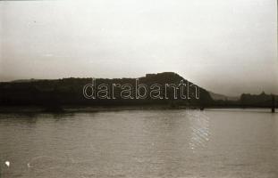 cca 1930 Budapest, 40 db városképes Leicával készített fotónegatív negatív tartóban