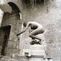 cca 1980 A leánykor kis kalandjai, szolidan erotikus felvételek, 4 db vintage negatív + 4 db vintage...