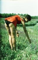 cca 1983 Mezei virágszálak, szolidan erotikus felvételek, 8 db vintage negatív, 24x36 mm