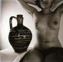 cca 1976 Szép test, szép lélek, szolidan erotikus felvételek, 13 db vintage negatív, 6x6 cm