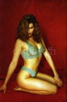 1987 Buja lányok hosszú éjszakája, szolidan erotikus felvételek, 25 db vintage negatív, 24x36 mm