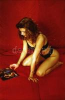 1987 Buja lányok hosszú éjszakája, szolidan erotikus felvételek, 25 db vintage negatív, 24x36 mm