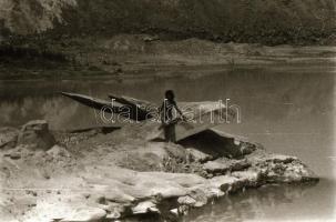 1986 Kint a természetben, szolidan erotikus felvételek, 42 db vintage negatív, 24x36 mm