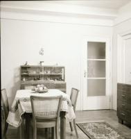 cca 1939 Dr. Bónis Ferenc rendőrfogalmazó budapesti lakásának berendezése, 9 db szabadon felhasználh...