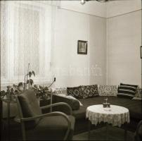 cca 1939 Dr. Bónis Ferenc rendőrfogalmazó budapesti lakásának berendezése, 9 db szabadon felhasználh...