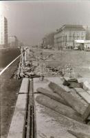 1983 Budapest, várostörténeti felvételek a Kacsóh Pongrác úti felüljáró és villamos vágányok építésé...
