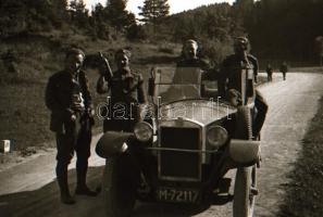 1945 előtti időszakból katonai felvételek, 9 db szabadon felhasználható vintage negatív, 6x9 cm és 3...