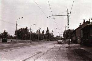 1985. május 29. Budapest, a 10-es villamos pályáján, megszűnése előtt, 20 db szabadon felhasználható vintage negatív, 24x36 mm