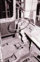 1989 Ikarus 180-as autóbusz felújítása a Sallai főműhelyben, 89 db szabadon felhasználható vintage n...