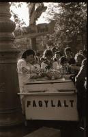 cca 1960 A Vidámparkban készült privát felvételek, 11 db szabadon felhasználható vintage negatív, 6x...