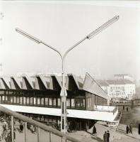 cca 1972 Budapest, Moszkva tér, 3 db szabadon felhasználható vintage negatív, 6x6 cm
