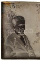 cca 1920 és 1950 közötti időből egy budapesti család felvételei, cca 600 db vintage negatív, 24x36 m...