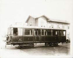 13 db mozdonyt ábrázoló kisebb negatív + 11 nagyobb méretű negatív / 13 smaller and 11 larger negatí...