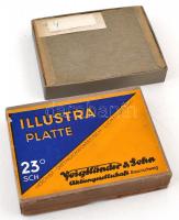 cca 1935 Kankowsky Photo Muzeum feliratú dobozban 13 db vintage üveglemez negatív, vegyes témákról k...