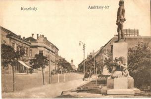 Keszthely, Andrássy tér, Festetics szobor, Hungária szálloda, üzletek. Gál Testvérek kiadása