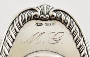 Ezüst(Ag) kagylómintás, monogramos tálka, jelzett, 8,5×6 cm, nettó: 17,6 g