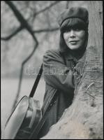 cca 1985 Divatfotók, Magyar Divat Intézet, 23 db fotó, 24×18 cm