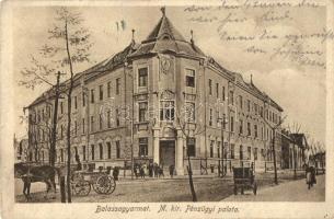 Balassagyarmat, M. kir. Pénzügyi palota (kopott sarkak / worn corners)