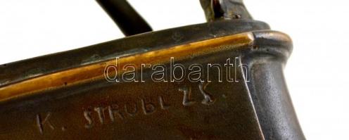 Kisfaludi Stróbl Zsigmond (1884-1975): Huszár. Bronz, jelzett, m: 26,5 cm