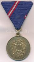 Ausztria 1963. Katonai Szolgálati Bronz Érdemérem Br kitüntetés mellszalaggal (40mm) T:2 Austria 1963. Military Service Bronze Medal Br decoration with ribbon (40mm) C:XF