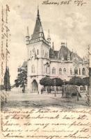14 db RÉGI magyar és történelmi magyar városképes lap, köztük fotólap / 35 pre-1945 Hungarian and Historical Hungarian town-view postcards with photo