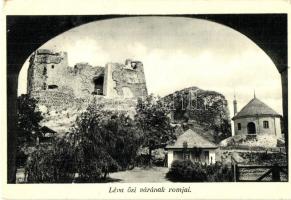 Léva, Levice; az ősi vár romjai. Foto Hajdu / castle ruins (vágott / cut)