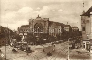 Budapest VII. Keleti pályaudvar, Baross szobor, villamos, kerékpár, Hamburg-Amerika Linie, üzletek