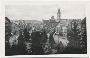 Kassa, Kosice; Fő utca, Főrster, Schnitzer, Schwarcz üzlete, automobil. Fried kiadása / main street, shops, automobile