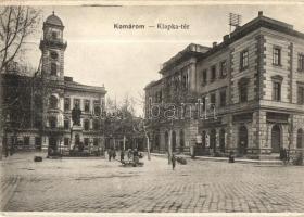 Komárom, Komárno; Klapka tér, Gyógyszertár, Városháza, Klapka György szobor, piaci árusok. Czike Dénes kiadása / square, pharmacy, town hall, statue, market vendors (EK)