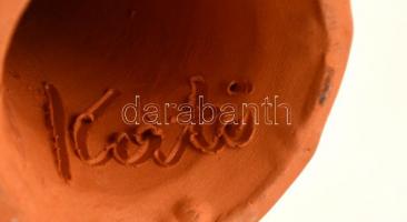 Kati jelzéssel: Lány virággal, mázas kerámia figura, hibátlan, apró lepattanással, m: 20 cm